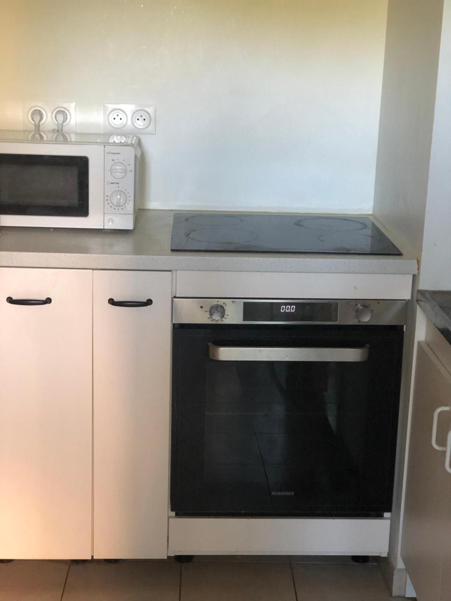 Homestay Prefectural Residence: Spacious Near La Defense *