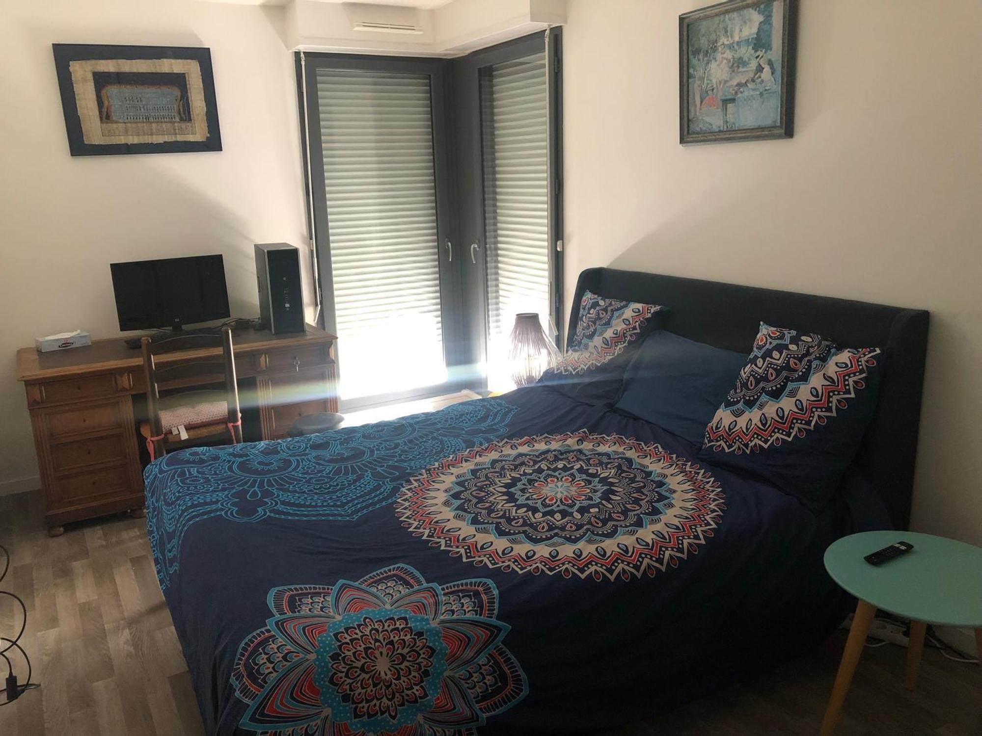Prefectural Residence: Spacious Near La Defense Homestay *